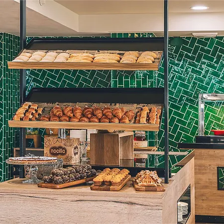 Gran Sol, Affiliated By Melia