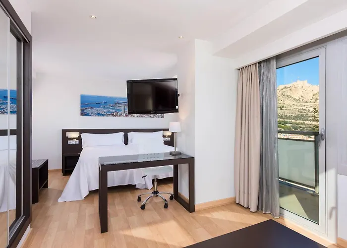 Gran Sol, Affiliated By Melia מלון 4*